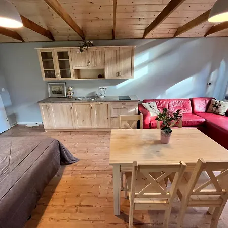 Апартаменти Field